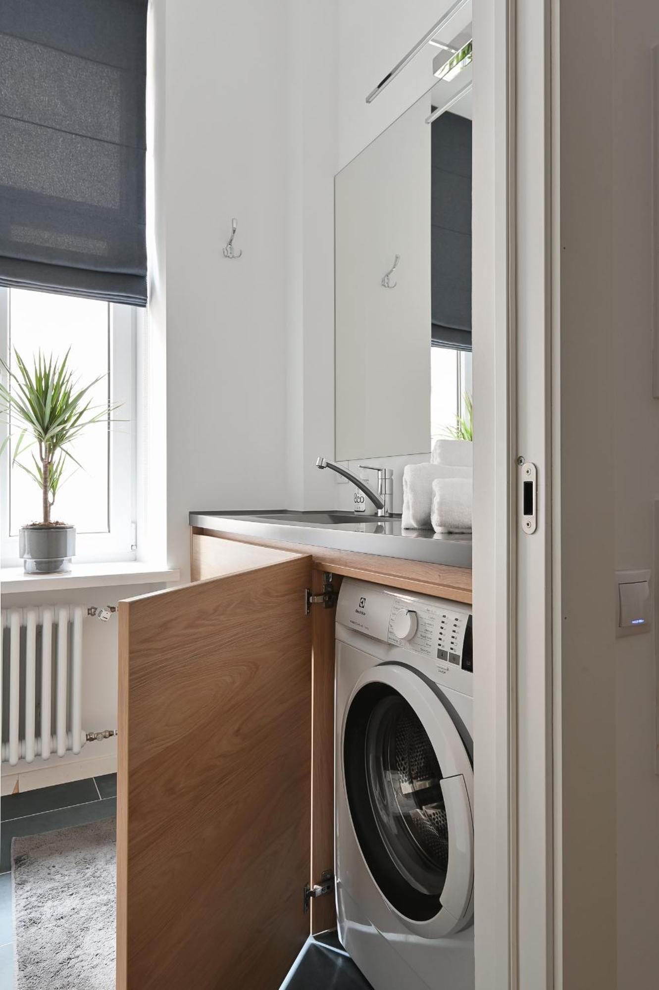 Lovely Studio Apartment In The Heart Of Riga Exterior photo