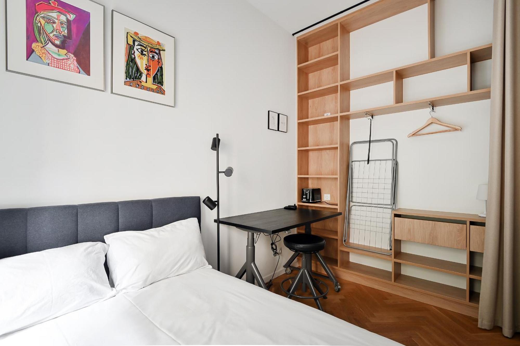 Lovely Studio Apartment In The Heart Of Riga Exterior photo